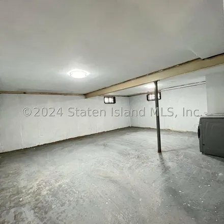 Image 6 - 31 Denton Place, New York, NY 10314, USA - Apartment for rent