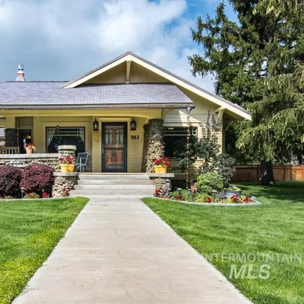 Buy this 4 bed house on 567 South Shilling Avenue in Blackfoot, ID 83221