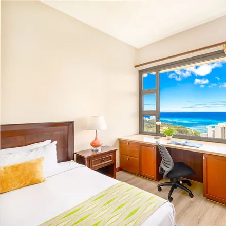 Rent this 1 bed condo on Honolulu