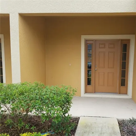 Image 3 - 8801 Meadowood Boulevard, Temple Terrace, FL 33637, USA - Townhouse for rent