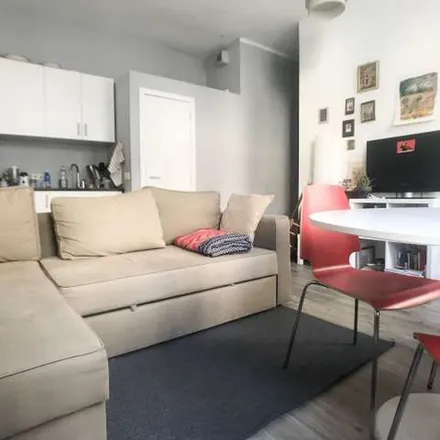 Rent this 1 bed apartment on Rue de la Fiancée - Bruidsstraat 15 in 1000 Brussels, Belgium