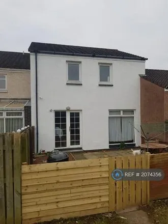 Rent this 3 bed house on Fintry Place in Dreghorn, KA11 1JB