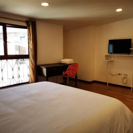 Rent this 11 bed apartment on Timtaya in Avenida 6 de Diciembre, 170143