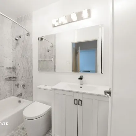 Image 7 - Concord, East 64th Street, New York, NY 10021, USA - Condo for sale