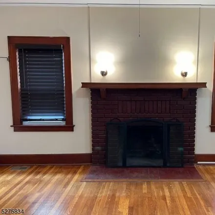 Image 4 - 1779 East 2nd Street, Netherwood, Scotch Plains, NJ 07076, USA - House for rent