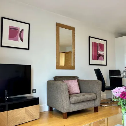 Image 9 - Cambridge, CB4 1ER, United Kingdom - Apartment for rent