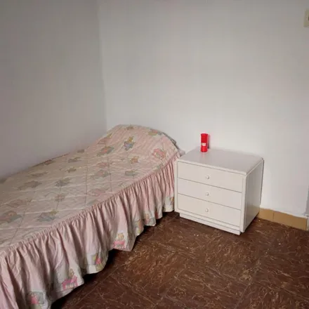 Rent this 3 bed apartment on Carrer de Sant Raimundo Peñafor in 9, 46900 Torrent