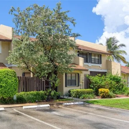 Image 1 - 290 SW 97th Ter, Pembroke Pines, Florida, 33025 - House for sale