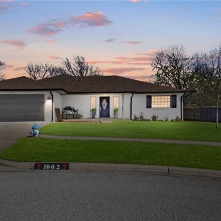 Image 2 - 1006 Claremont Drive, Weatherford, OK 73096, USA - House for sale