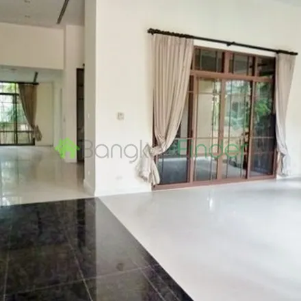 Image 4 - Phra Khanong District Office, Soi Sukhumvit 54/1, Phra Khanong District, Bangkok 10260, Thailand - Apartment for rent