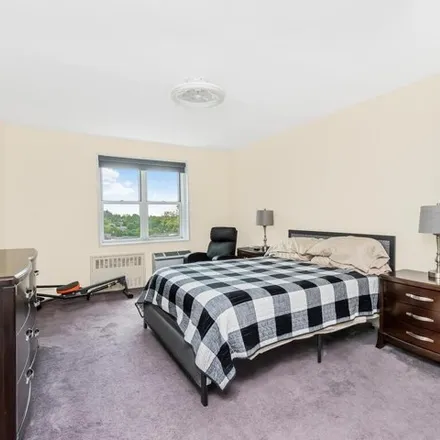 Image 9 - 11 Balint Dr Apt 650, Yonkers, New York, 10710 - Apartment for sale