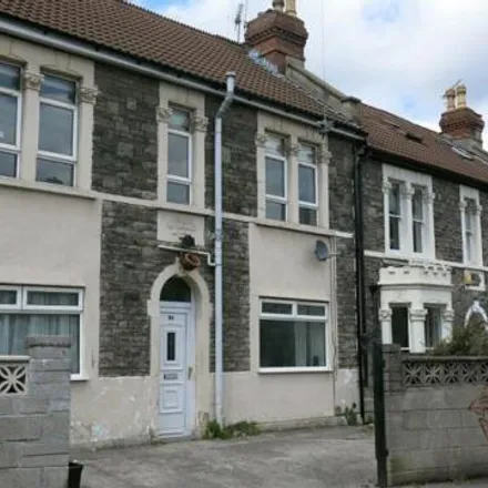 Rent this 5 bed townhouse on 66 Shaftesbury Avenue in Bristol, BS6 5LY