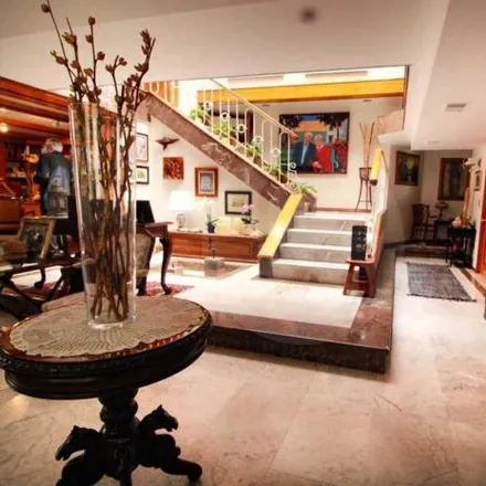 Buy this 4 bed house on Calle Peras in Club de Golf Vallescondido, 52930 Ciudad López Mateos