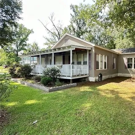 Buy this 3 bed house on 5353 Shreveport Highway in Rapides Parish, LA 71360