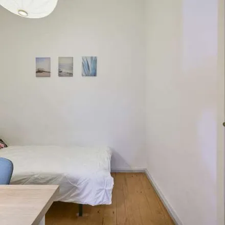Rent this 4 bed apartment on Polidesportivo do Passadiço in Travessa das Parreiras, 1150-237 Lisbon