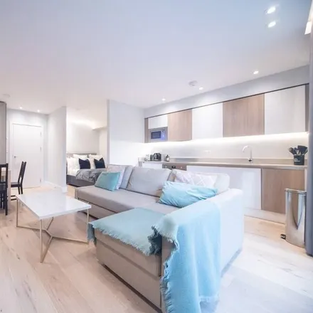 Rent this 1 bed apartment on London in SE1 6SN, United Kingdom