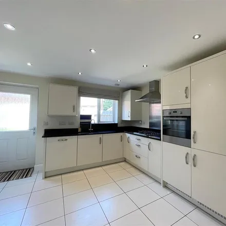 Image 4 - Wootton Close, Knowle, B93 0EJ, United Kingdom - House for rent