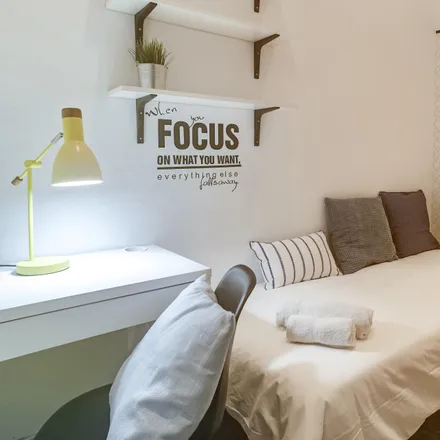 Rent this 8 bed room on Carrer Gran de Gràcia in 239, 08012 Barcelona