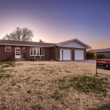 Image 1 - 1341 Steven Drive, Hays, KS 67601, USA - House for sale