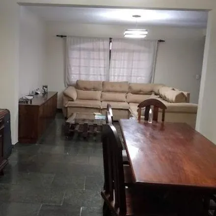 Buy this 3 bed house on Rua Lindóia in Jardim Bom Pastor, Santo André - SP