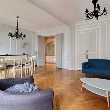 Rent this 5 bed apartment on 30x Route d'Auteuil aux Lacs in 75016 Paris, France