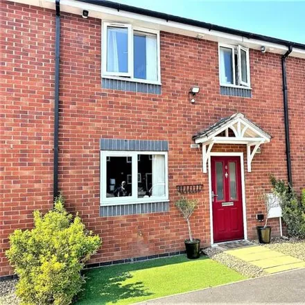 Rent this 3 bed townhouse on Sandford Street in Chesterton, ST5 7FF