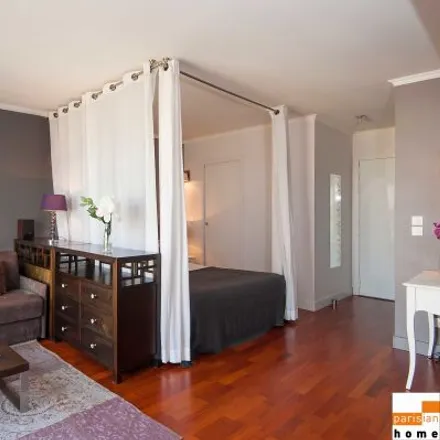 Rent this studio apartment on 203 Rue de la Convention in 75015 Paris, France