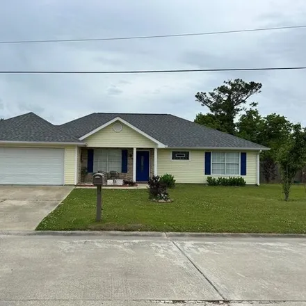 Image 1 - 807 Kyle Circle, Waveland, MS 39576, USA - House for sale