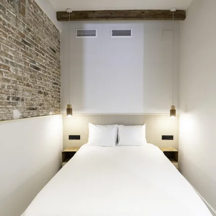 Rent this 1 bed apartment on Carrer de Larrard in 40, 08001 Barcelona