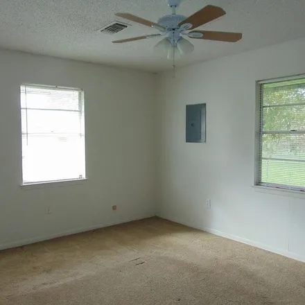 Rent this 3 bed apartment on 328 North Hill Street in Burnet, TX 78611