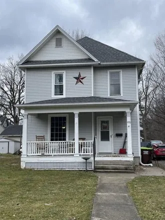 Buy this 4 bed house on 978 West Maumee Street in Adrian, MI 49221