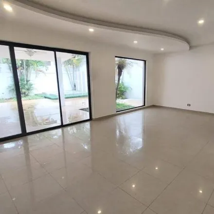 Rent this 3 bed house on unnamed road in 090902, Guayaquil