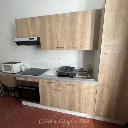Rent this 3 bed apartment on École maternelle Calade in Traverse des Écoles, 13015 Marseille