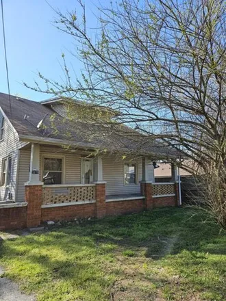 Buy this 3 bed house on 2099 North Lexington Avenue in Springfield, MO 65803