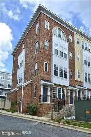 Image 1 - 16 South Summit Avenue, Observatory Heights, Gaithersburg, MD 20877, USA - House for rent