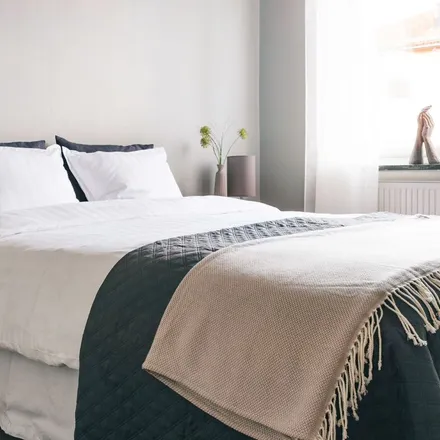 Rent this 3 bed apartment on Sankt Sigfridsgatan in 532 35 Skara, Sweden
