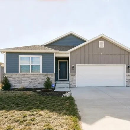 Buy this 3 bed house on 4631 Lawnwood Drive in Sarpy County, NE 68133