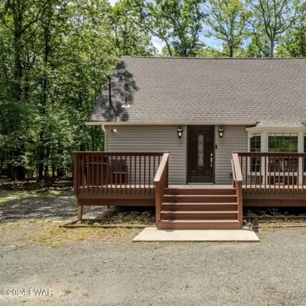 Buy this 3 bed house on 214 Lake Dr in Dingmans Ferry, Pennsylvania