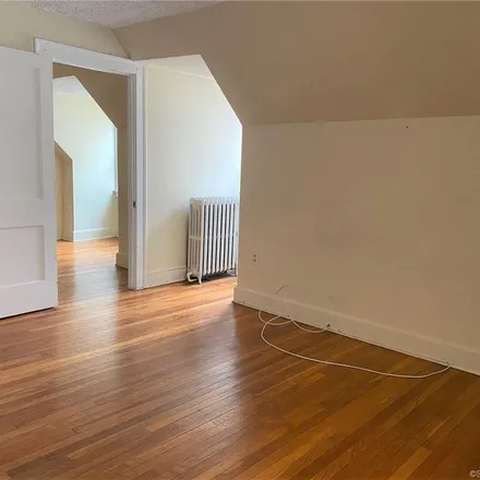 Rent this 1 bed apartment on 14 Stuyvesant Avenue in Brightview, New Haven