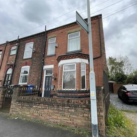 Rent this 3 bed house on 137 Stockport Road West in Stockport, SK6 2AY
