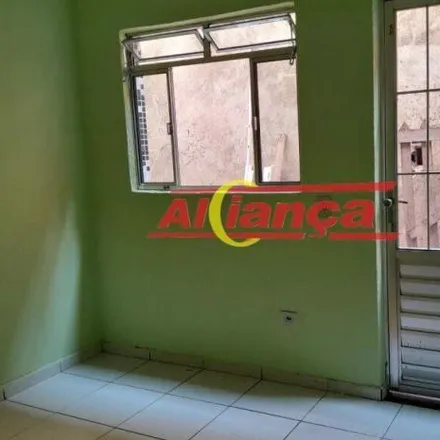 Rent this 2 bed house on Rua dos Abacateiros in Arujá, Arujá - SP