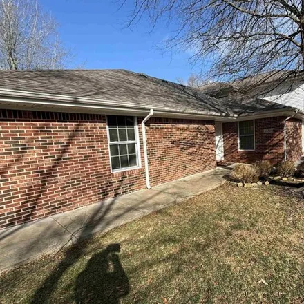 Buy this 3 bed house on 1550 Holt Road in Paducah, KY 42001