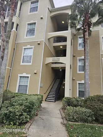 Buy this 3 bed condo on Point Meadows Plaza in 7827 Point Meadows Drive, Jacksonville