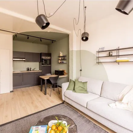 Rent this 1 bed apartment on Rue du Beffroi - Belfortstraat 18 in 1000 Brussels, Belgium
