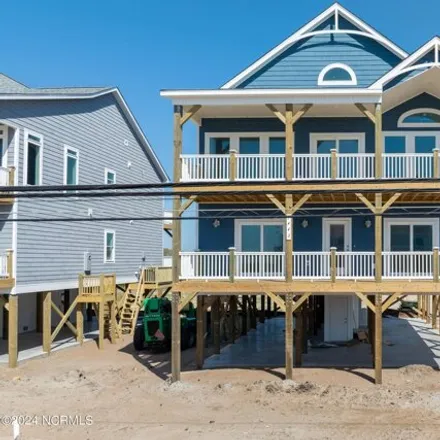 Image 1 - Lacosta Place, North Topsail Beach, NC 28460, USA - House for sale