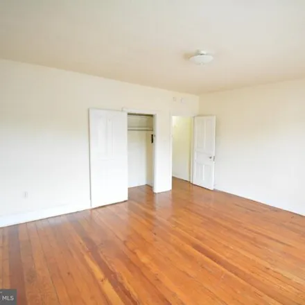 Image 1 - 444 West Queen Lane, Philadelphia, PA 19144, USA - Apartment for rent