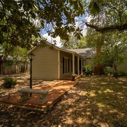 Buy this 3 bed house on 2909 Avenue K in Bay City, TX 77414