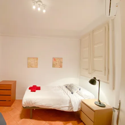 Image 5 - Carrer del Rosselló, 436, 08001 Barcelona, Spain - Apartment for rent