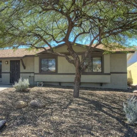 Rent this 3 bed house on 7807 East Cypress Street in Scottsdale, AZ 85257