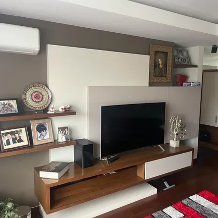 Buy this 1studio apartment on Circuito Jardines de San Miguel in Jardines Del Campestre, 37128 León